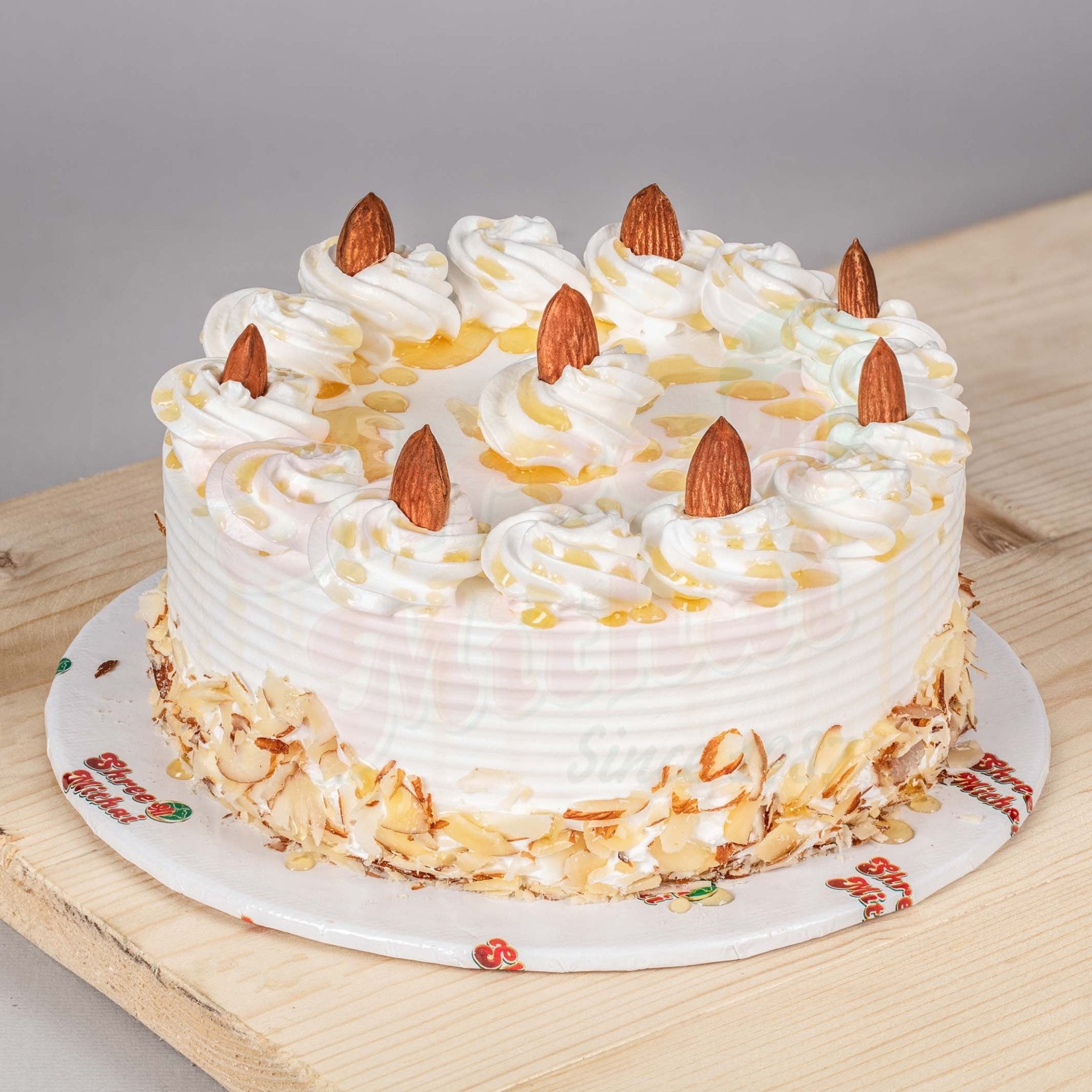 Roasted Almond Cake - La Heaven