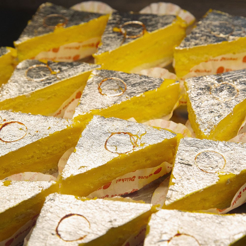 Mango Sandwich - Shree Mithai